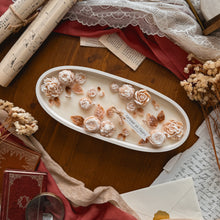 Load image into Gallery viewer, Bougie décorée Cerisier en fleurs – Grande ovale
