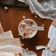 Charger l'image dans la galerie, Bougie décorée Craigh Na Dun – Petite ronde
